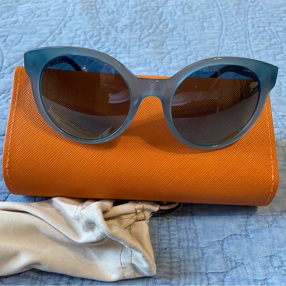 Tory Burch Sunglasses (EUC) - Picture 6 of 6